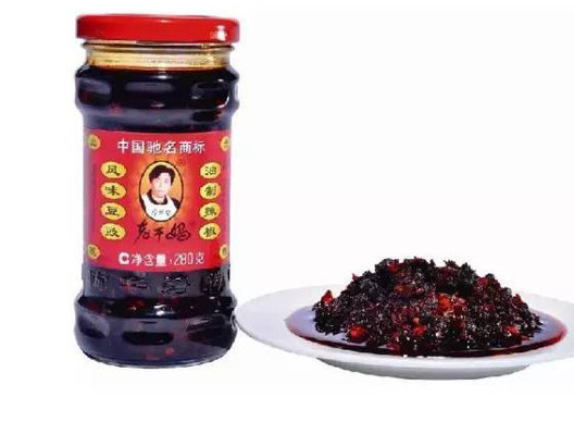 學(xué)生靠老干媽下飯 職工餐又多又好?