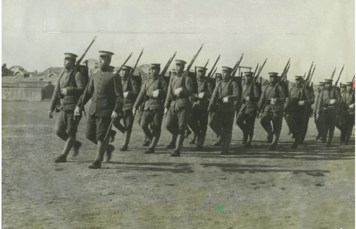 震驚！以軍向外交使團(tuán)開火畫面曝光，國際社會(huì)強(qiáng)烈譴責(zé)！
