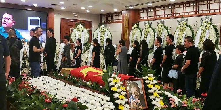 震驚！知名演員黃兆欣猝死離世，生前最后動態曝光引熱議